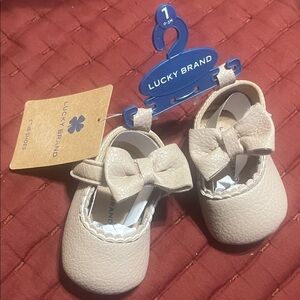 Lucky Brand Cream Bow Baby Mary Jane Shoes